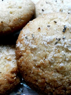 A picture of Coconut cookies.