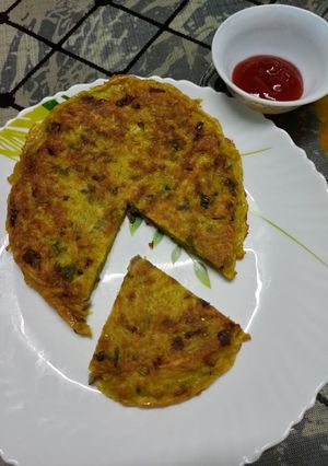 গ্রেট পটেটো অমলেট(potato omelette recipe in Bengali) রেসিপির প্রধান ছবি