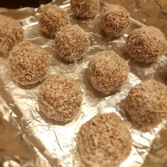 A picture of Chokladboll (Swedish Chocolate Balls).