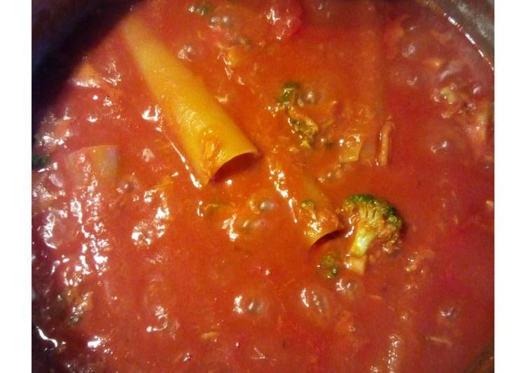 One Pot versunkene Cannelloni an Tonno & Gemüse