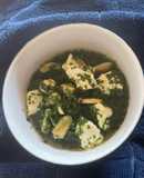 Canh Kale nấu nấm đậu non