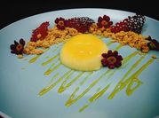 Una foto de mousse de mango