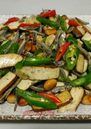丁香花生豆干小魚乾 的食譜成品照片