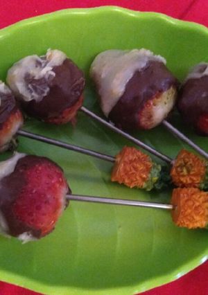 A picture of Chocolate Strawberries.