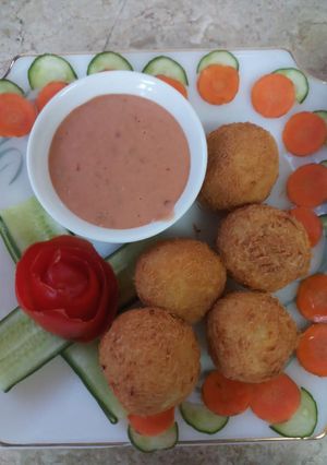 A picture of Chicken cheese balls.