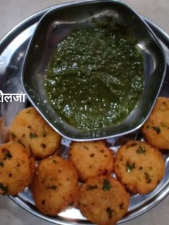 पुदीना चटनी (Pudina chutney recipe in Hindi) रेसिपी मुख्य फोटो