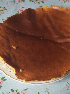 Una foto de Bizcocho de chocolate blanco y queso crema