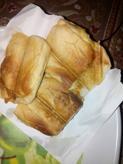 A picture of Sandwich or toasted bread.