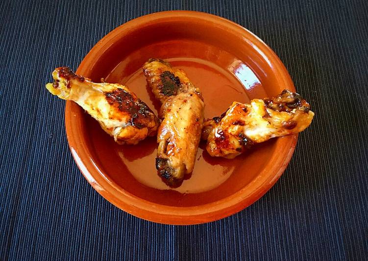 Alitas de pollo al vermú