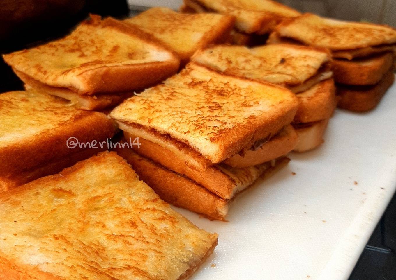 Roti Panggang Cokelat Lumer