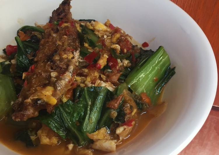 Resep Ikan pindang pedas manis yang simpel