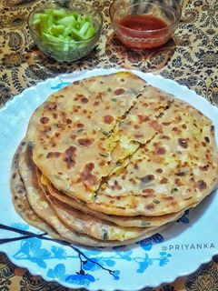 নিরামিষ আলুর পরোটা (niramish aloo paratha recipe in bengali) রেসিপির প্রধান ছবি