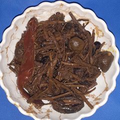 A picture of Sangri beans with pachkuta.