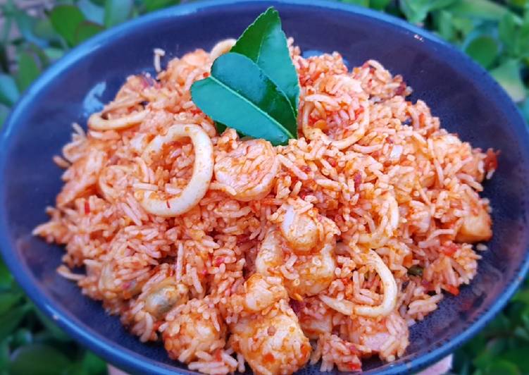 Step-by-Step Guide to Prepare Ultimate NASI GORENG SEAFOOD BALADO (SPICY SEAFOOD FRIED RICE)