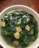 Canh nghêu rau tập tàng