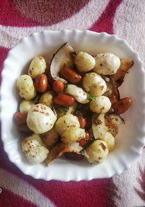 A picture of Crunchy chatpata makhana.