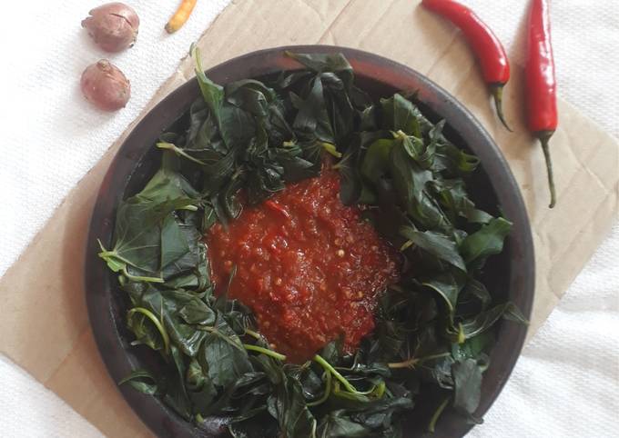 Sambal brambang asem