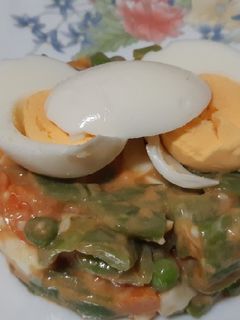 Una foto de Timbal de verduras y huevo