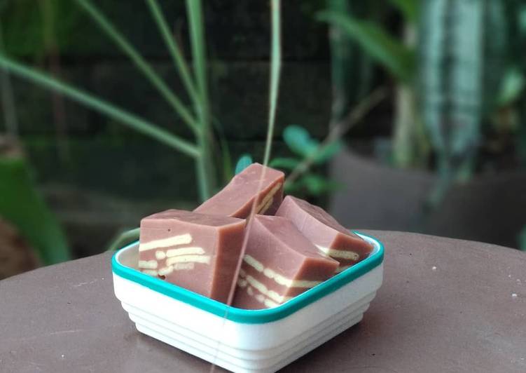 Puding coklat chesee cracker