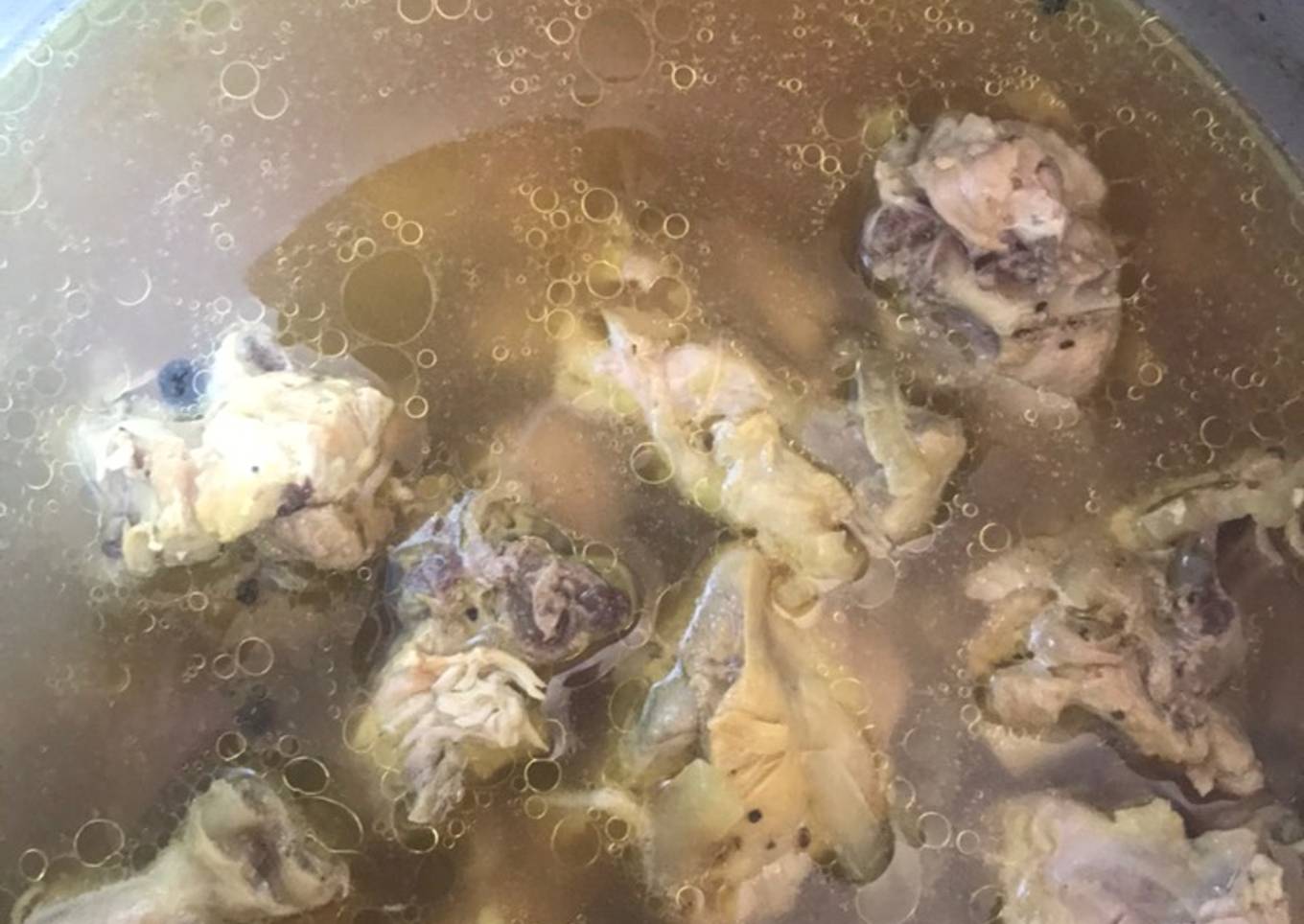 Chicken yakhni (soup)