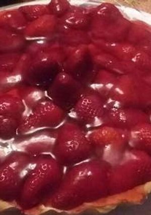 Una foto de Tarta de frutillas con crema!!!