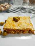 Tarta de hojaldre con un toque de pimentón rellena de matambre