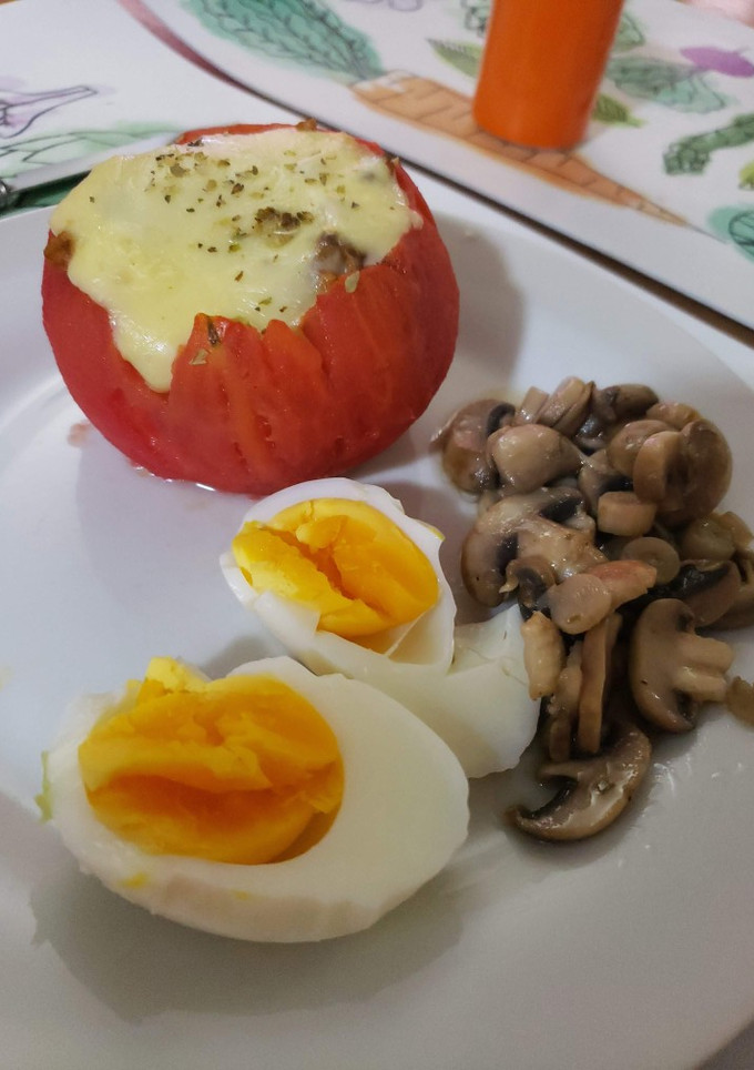 Una foto de Tomate relleno al horno