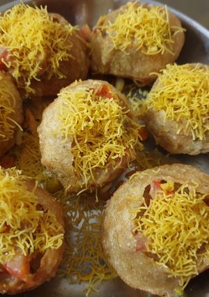 A picture of Bhel puri.