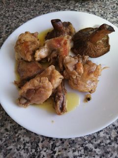 Una foto de Conejo guisado tradicional