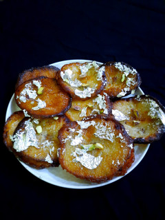 मरवाड़ी मावा मालपुआ (Marwadi Mava Malpua recipe in hindi) रेसिपी मुख्य फोटो