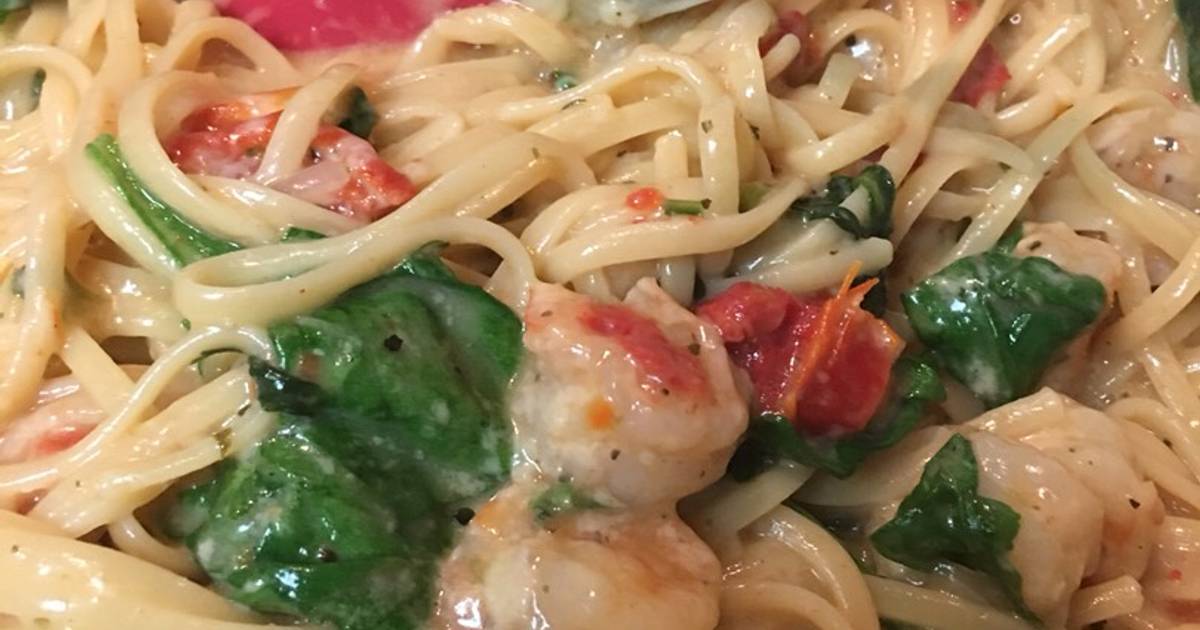 One pot cheesy shrimp pasta Recipe by Shari - Cookpad