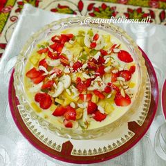 A picture of Vanilla Fruit Custard.