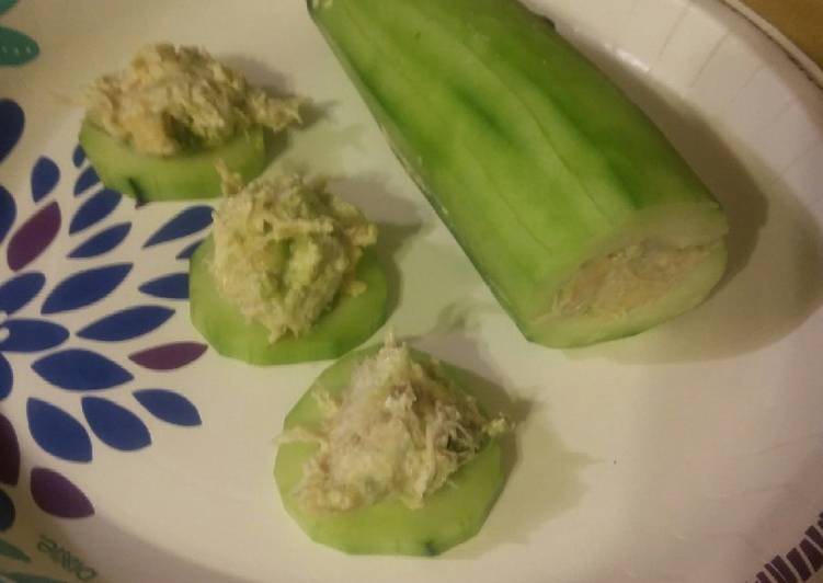 Low Carb Chicken Avocado Cucumber Boats (Keto friendly)