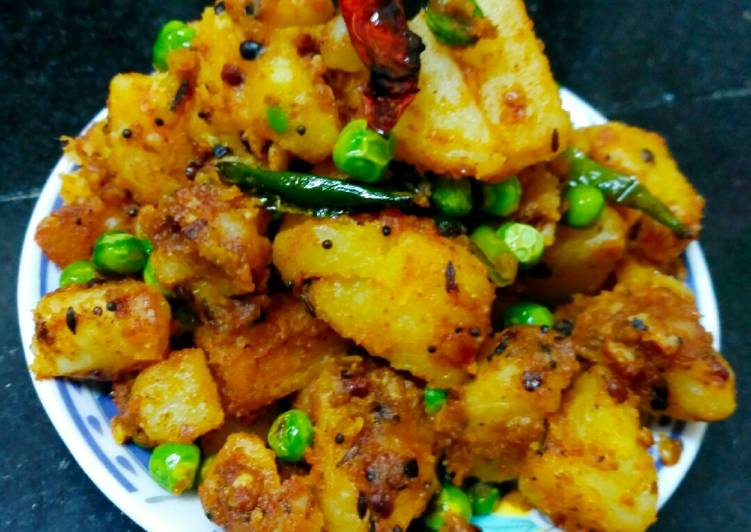 Recipe of Favorite Spicy aloo sabzi