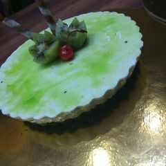 Kiwi cheese cake A picture of Kiwi cheese cake.