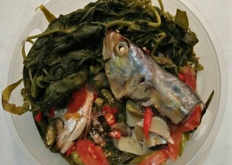 Pepes ikan peda daun singkong di rice cooker