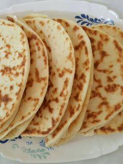 صورة لوصفة مناقيش مشكلة على الصاج طعم وطراوة غير شكل 👍😋👍😋