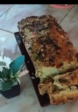 صورة لوصفة كيكه بالفواكه الجافه