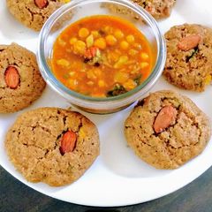 A picture of Sattu Idli.