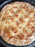 Torta salata porri, cotto e scamorza