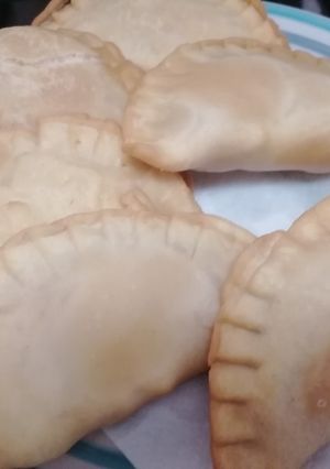 Una foto de Empanada de camarón queso