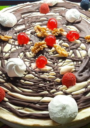 Una foto de Torta Helada para Pascua ✨🎂✨🎂🌹🌹🌹🎂✨🎉🎉🎉