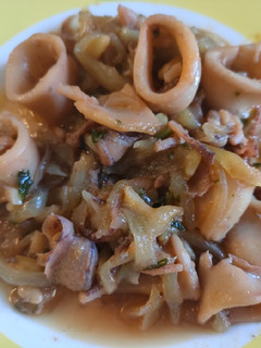Una foto de Calamars amb ceba