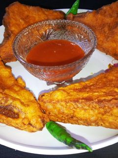 ब्रेड पकौड़े(bread pakoda recipe in hindi) रेसिपी मुख्य फोटो