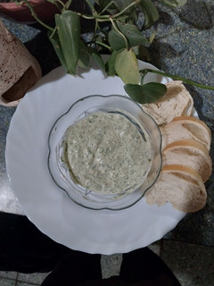 Una foto de Dip de ciboulette 🌱