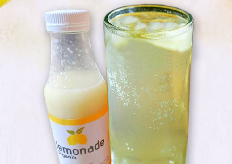 Cara Gampang Menyiapkan Lemon Squash by Lemonade yang Sempurna