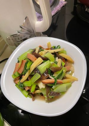 鮮蔬炒熱狗腸 的食譜成品照片