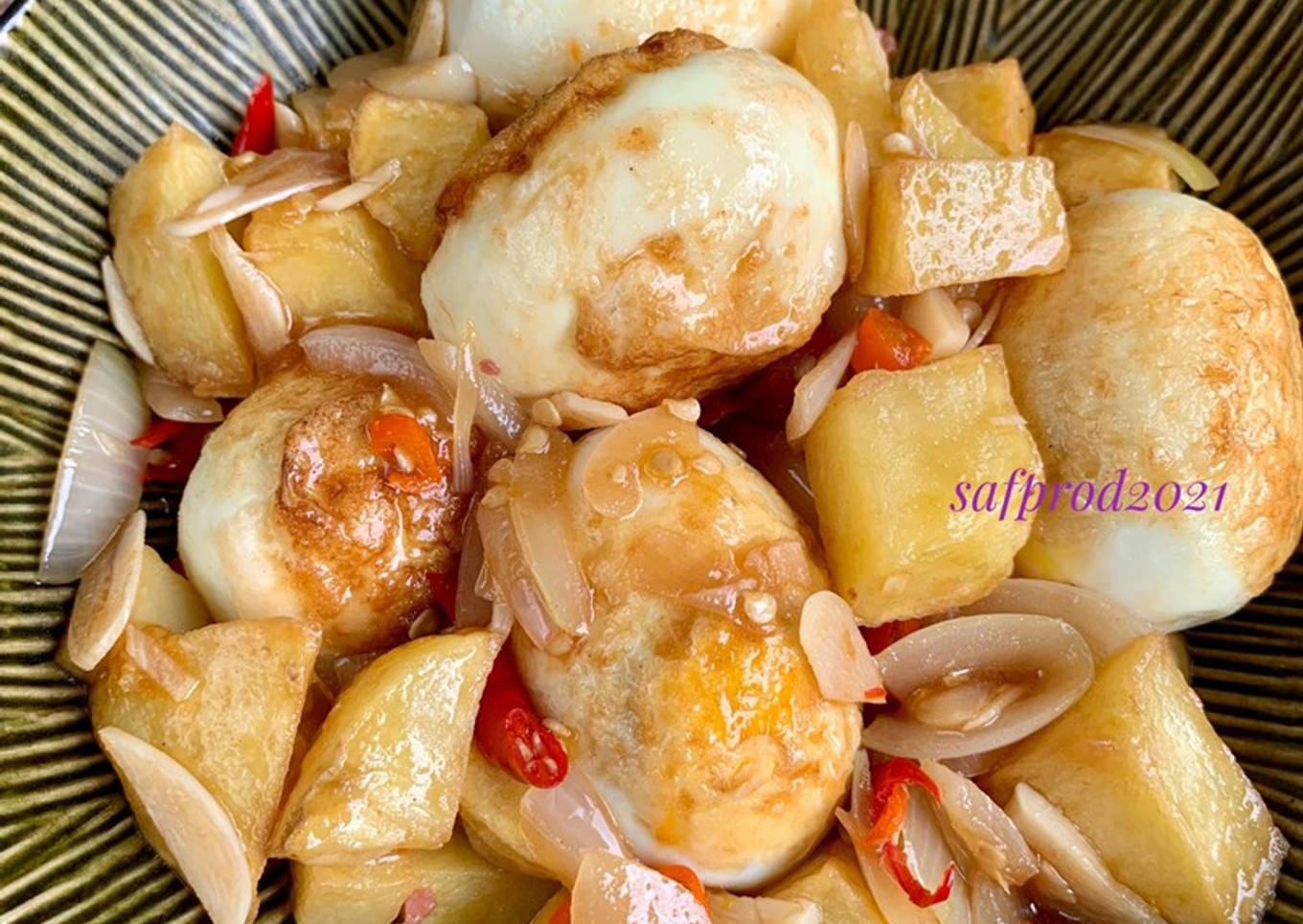 Kentang Telur Masak Pedas
