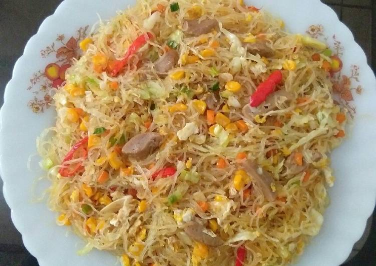 Cara Gampang meracik Bihun Goreng Spesial ala Indy yang Enak