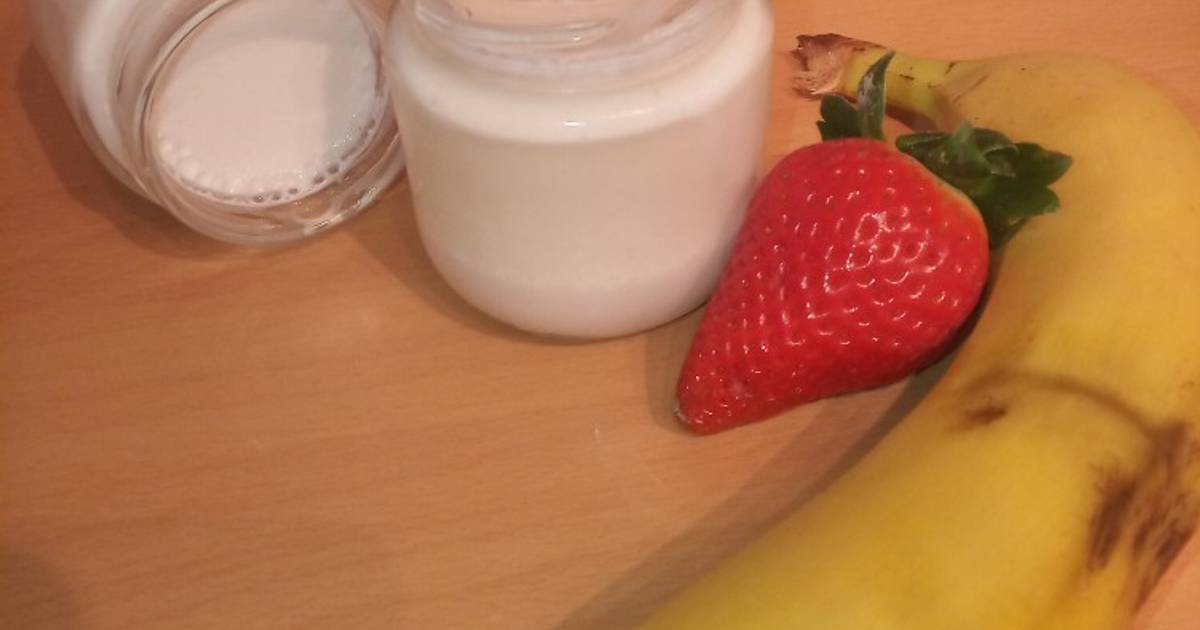 Yogurt casero de fresa Receta de Mariam ceballos- Cookpad